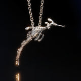 JORDAN ASKILL FOR SDC WEEDY SEADRAGON PENDANT SILVER